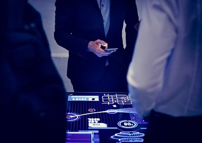 Microlab de Política, Avaliações distópicas e influência das novas tecnologias nos sistemas políticos.
