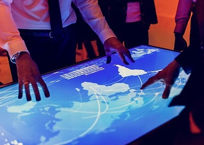 Microlab Thinking de Economia e Futuro do Trabalho