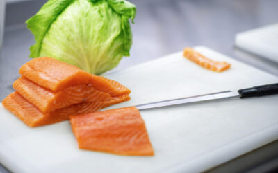 Começou a ser servido em um restaurante dos Estados Unidos o primeiro salmão criado inteiramente em laboratório