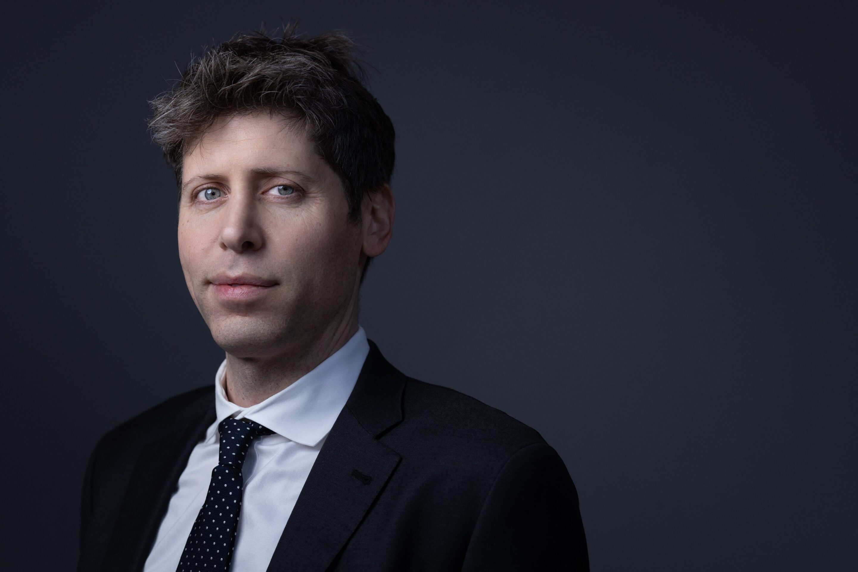 A água envenenada: Sam Altman, BlackRock e capitalismo sem humanos